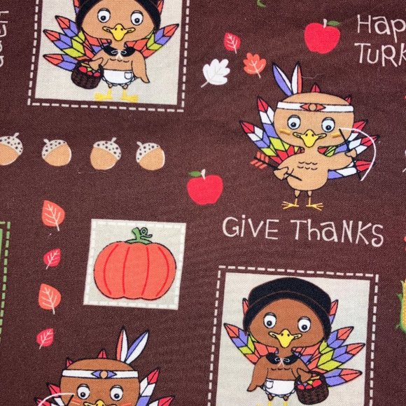 Scrub Star Thanksgiving Print Scrub Top Size M - Picture 9 of 10